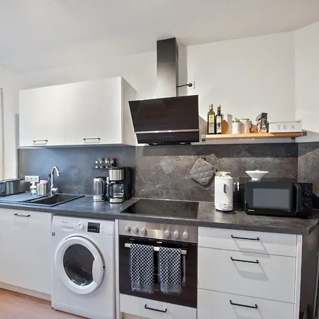 Zentral Fuer 4pp - 2 Zi & Boxspringbetten & Smarttv Apartment *